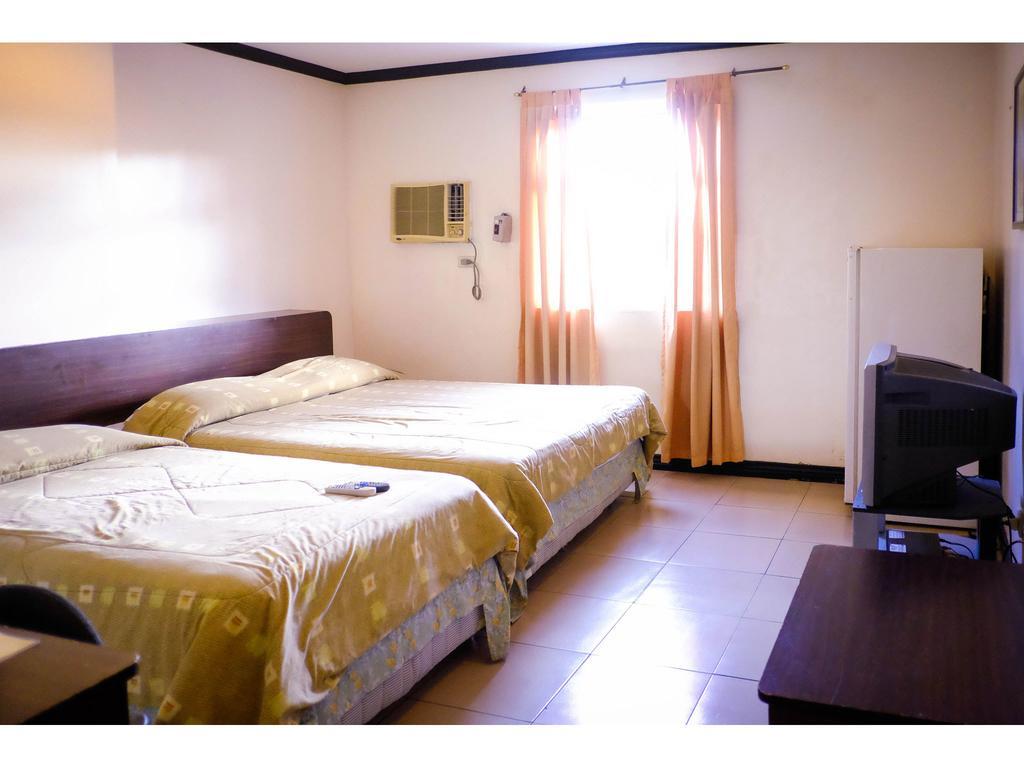 Crowne Garden Hotel Cebu Rom bilde