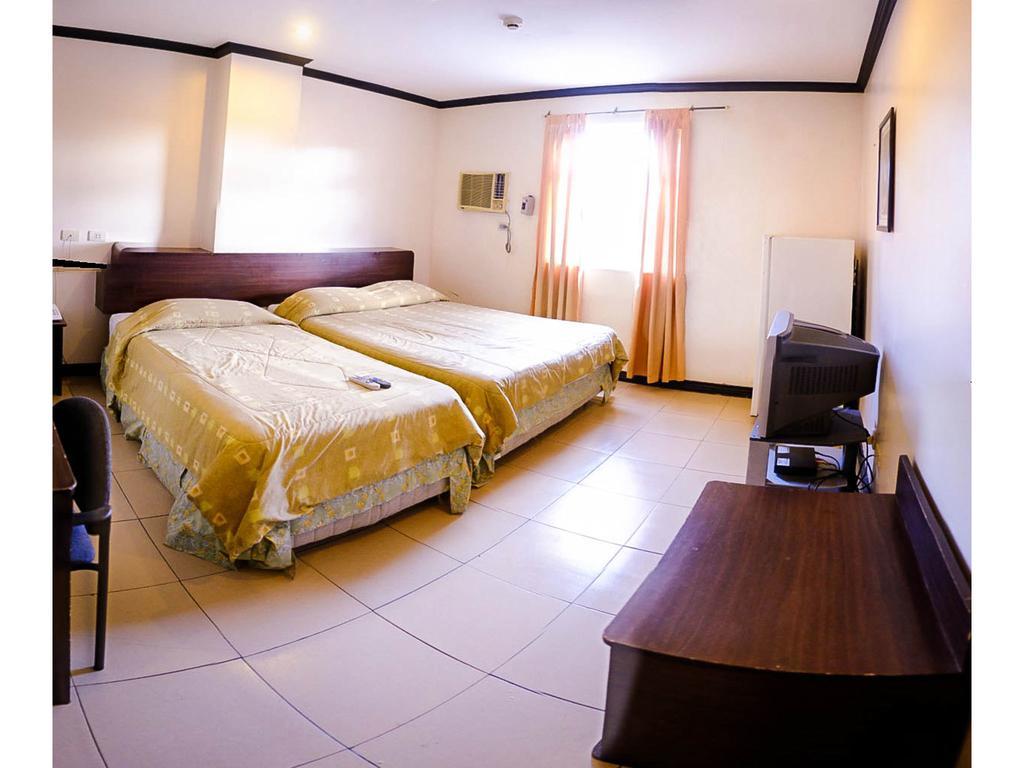 Crowne Garden Hotel Cebu Rom bilde