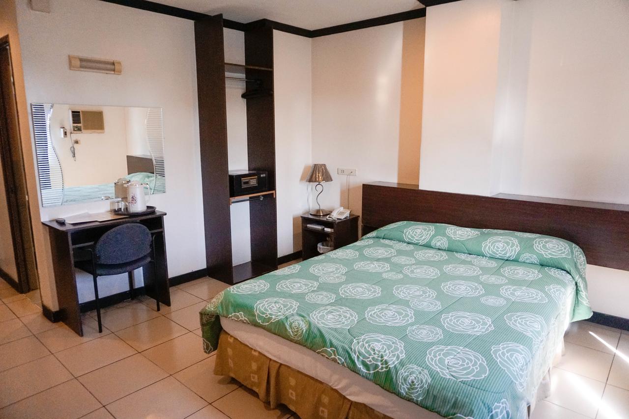 Crowne Garden Hotel Cebu Eksteriør bilde