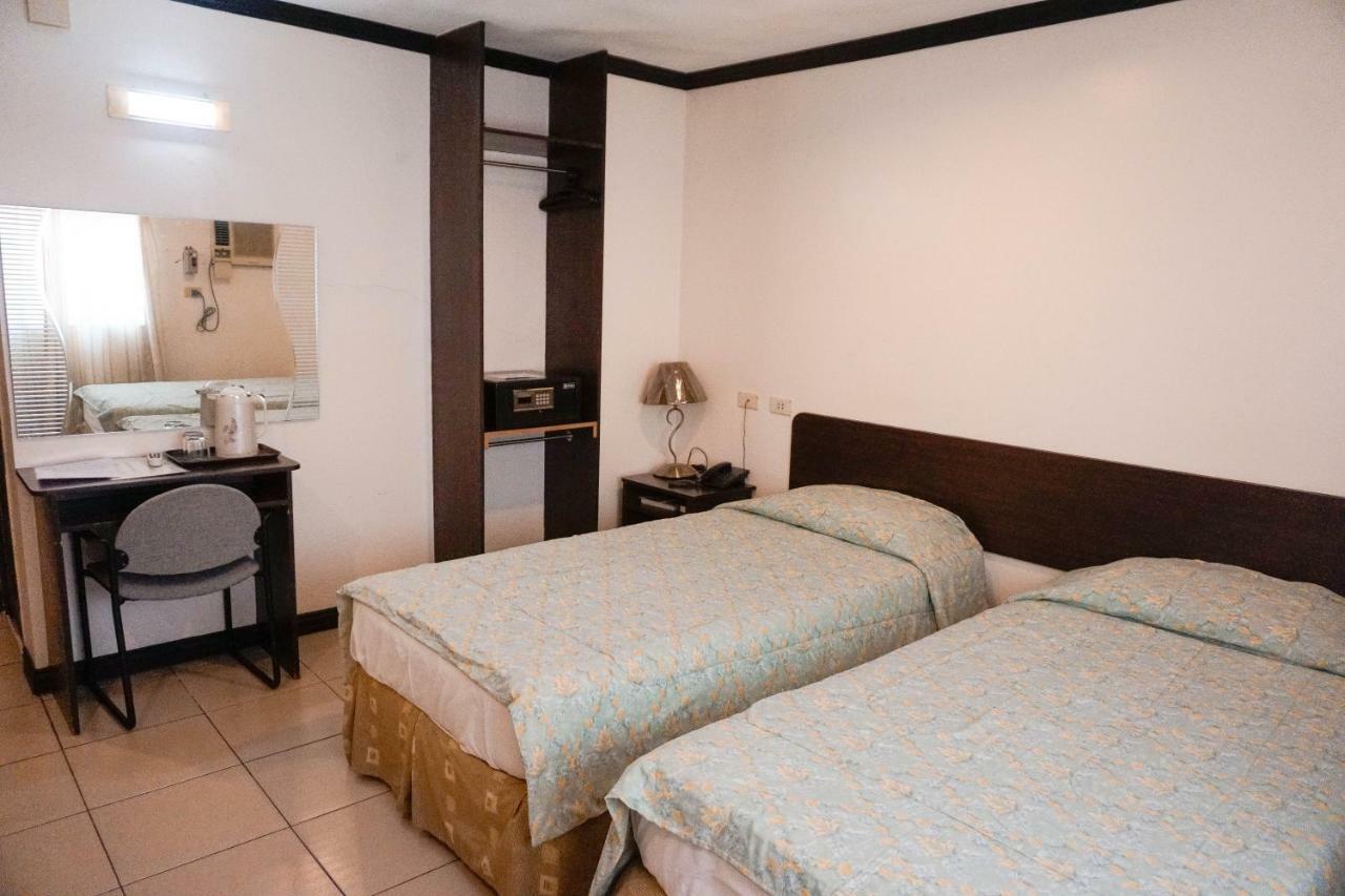 Crowne Garden Hotel Cebu Eksteriør bilde